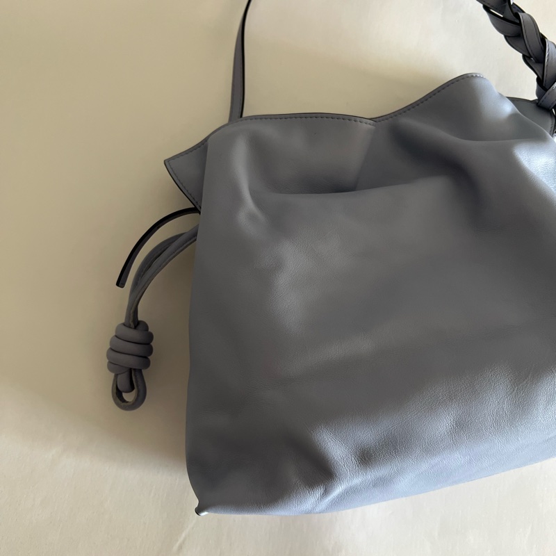 LOEWE flamenco 淺藍色福袋包(中號)-19
