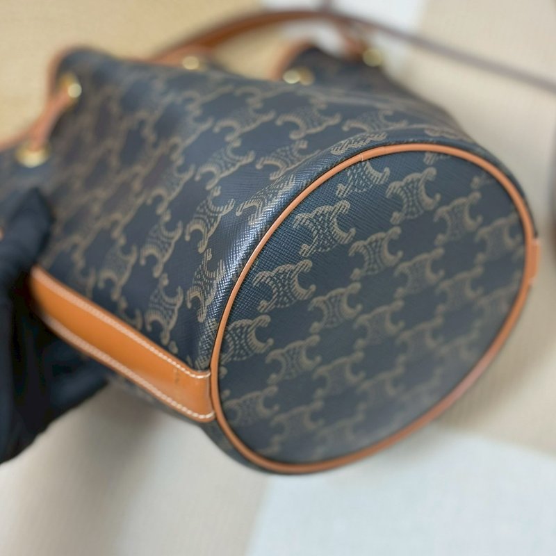 🏷️Celine.Triomphe 抽繩水桶包-7