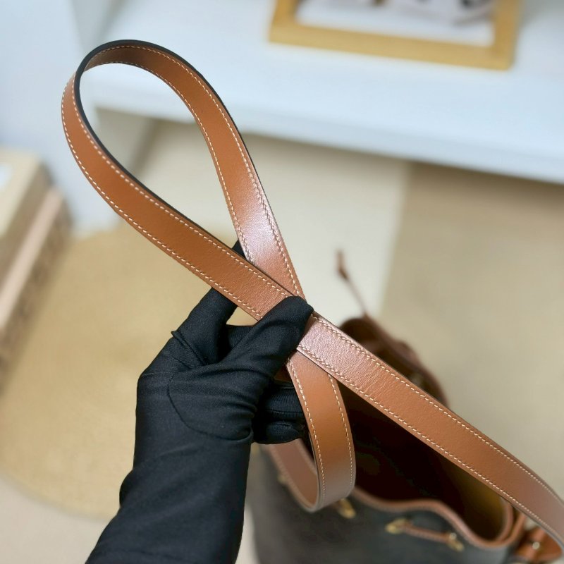 🏷️Celine.Triomphe 抽繩水桶包-14