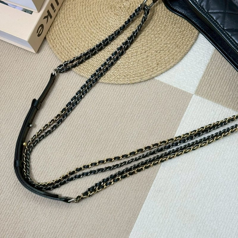 🏷️Chanel．流浪包 新中號 芯片款-22