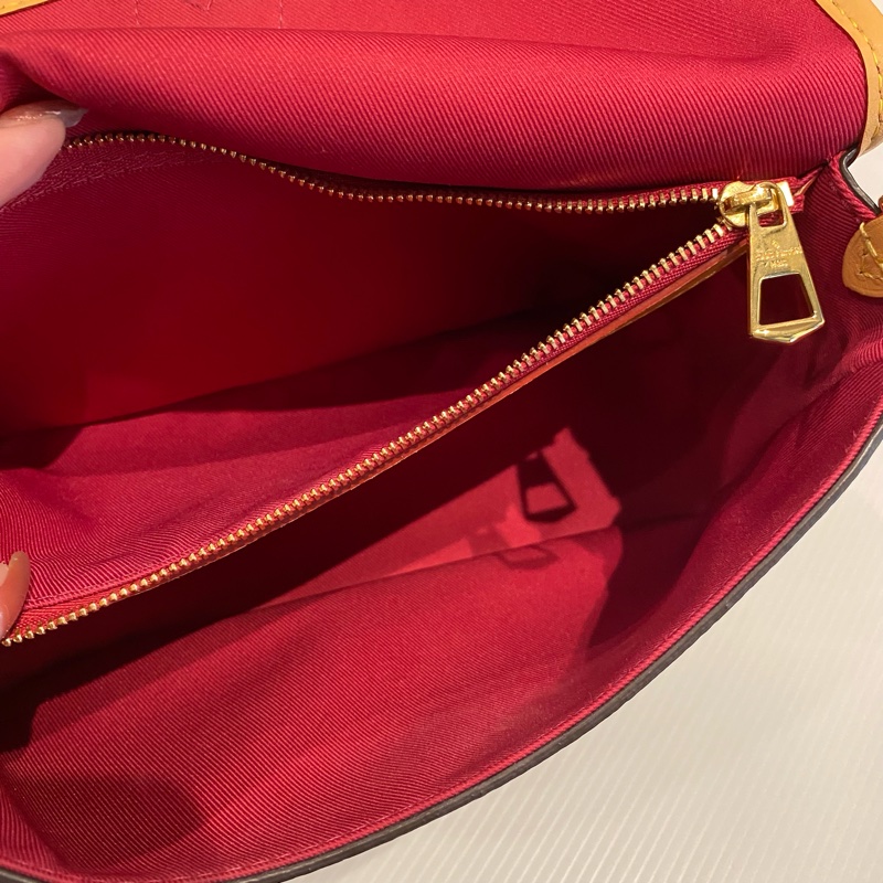 LOUIS VUITTON DIANE 法棍包-15