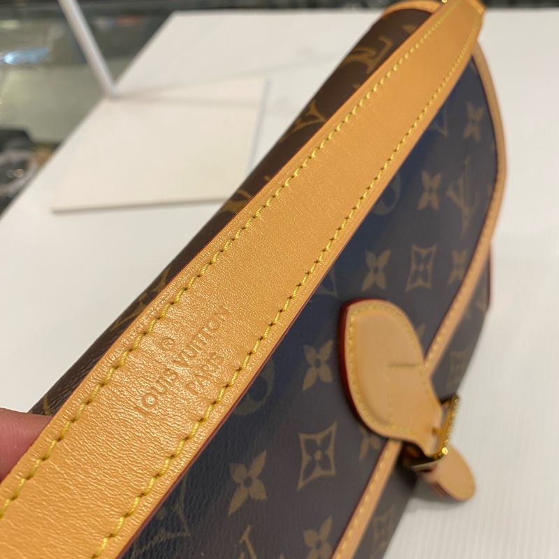 LOUIS VUITTON DIANE 法棍包-19