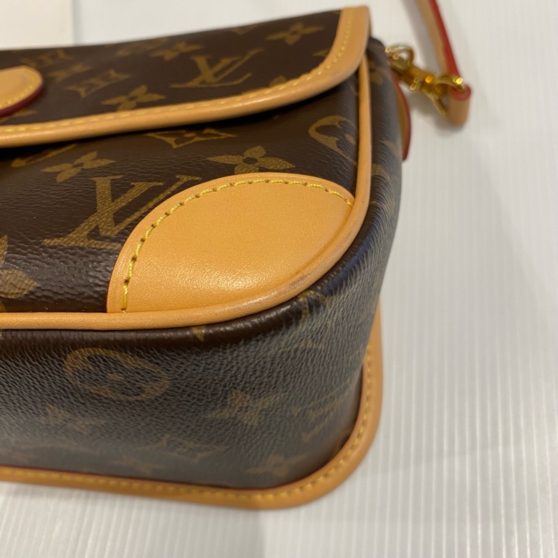 LOUIS VUITTON DIANE 法棍包-21