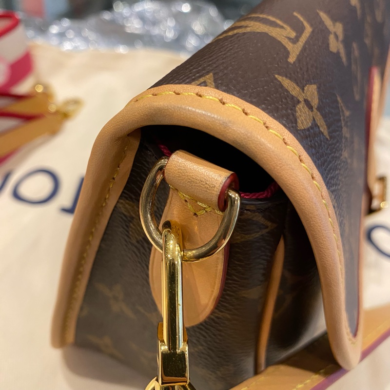 LOUIS VUITTON DIANE 法棍包-25