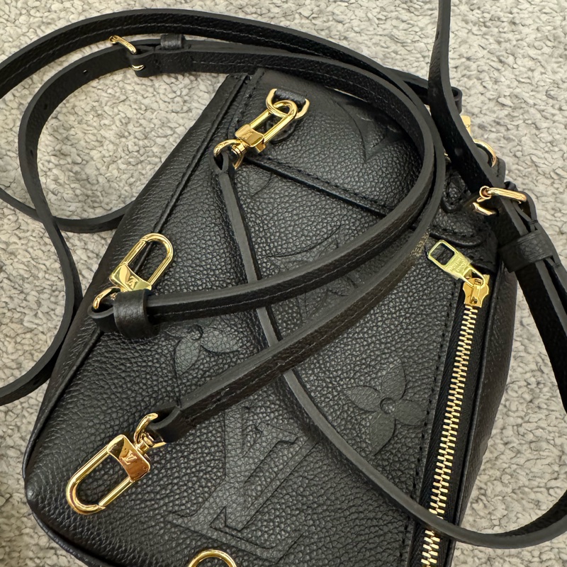 (二手)LV Louis vuitton TINY 背包 (可斜背 肩背 後背)-16