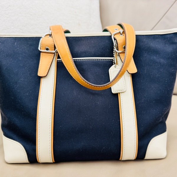 Coach 「雙面」手提大包、防水帆布+白色牛皮材質-5