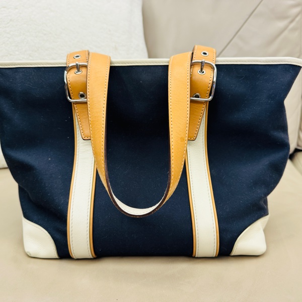 Coach 「雙面」手提大包、防水帆布+白色牛皮材質-6