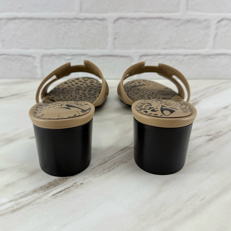 愛馬仕 Hermès Oasis sandals 亞麻米 奶茶色 豹紋低跟涼鞋-2