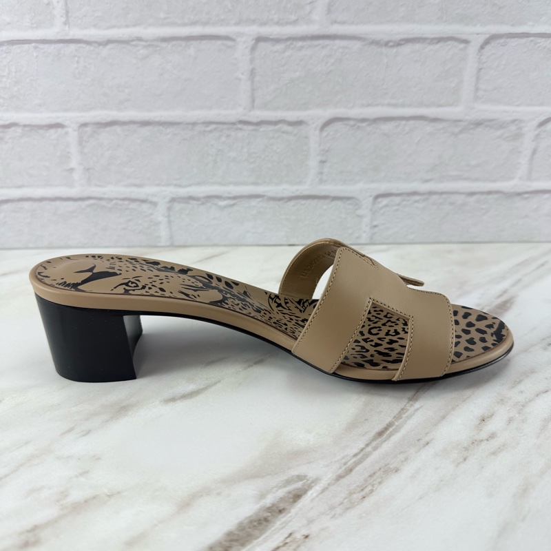 愛馬仕 Hermès Oasis sandals 亞麻米 奶茶色 豹紋低跟涼鞋-5
