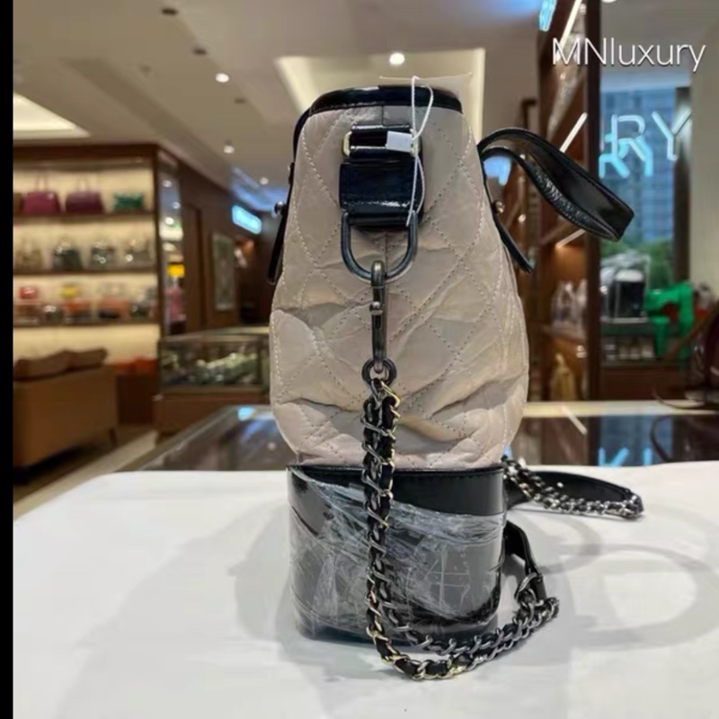 Chanel • Gabrielle 經典米黑色中號手提托特包-6