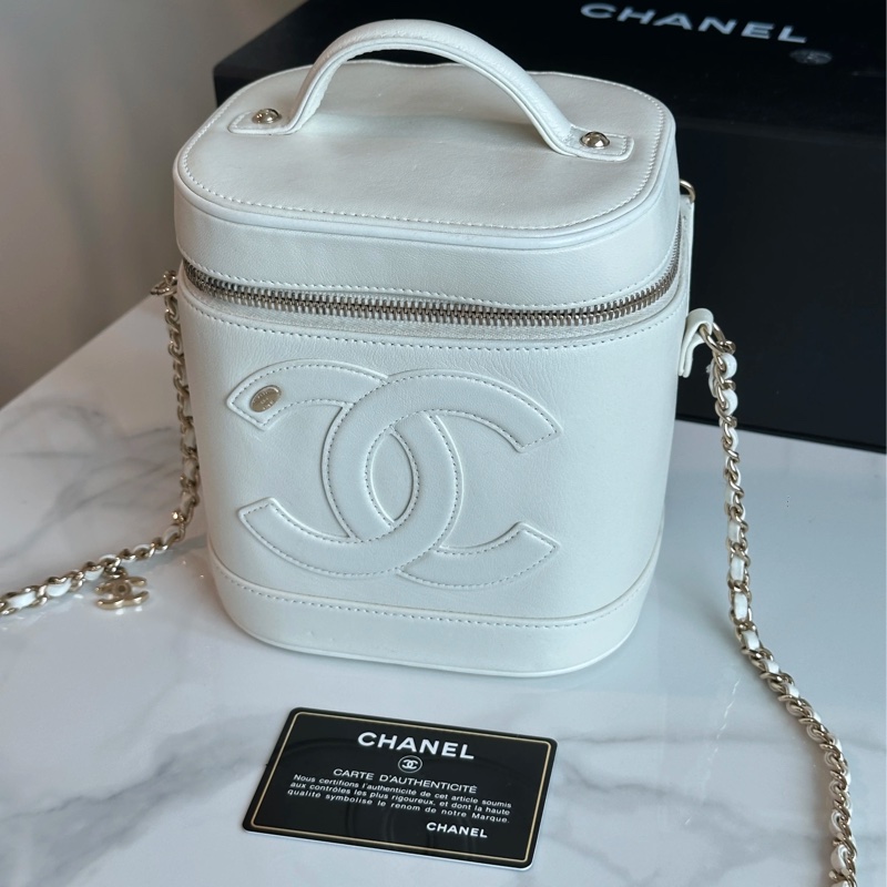 Chanel Vanity Case雪白化妝盒斜挎包🤍夏天必備淺色系🈶保卡配件齊全-6