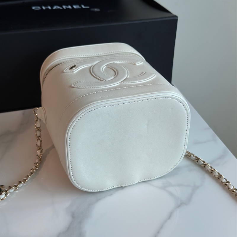 Chanel Vanity Case雪白化妝盒斜挎包🤍夏天必備淺色系🈶保卡配件齊全-15