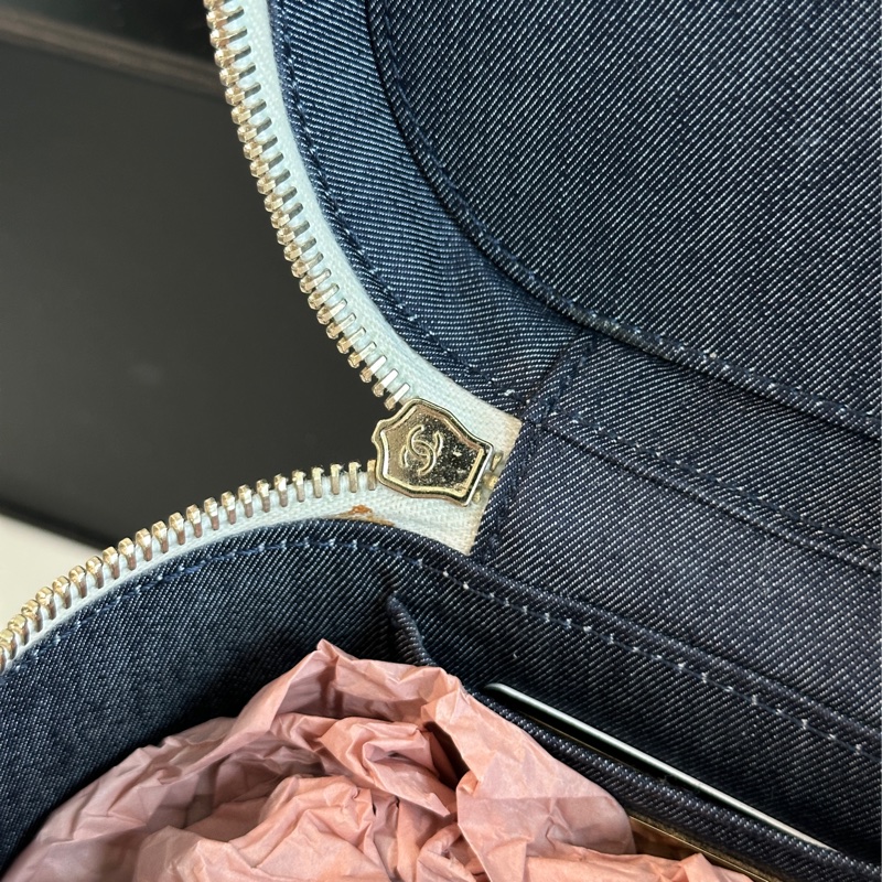 Chanel Vanity Case雪白化妝盒斜挎包🤍夏天必備淺色系🈶保卡配件齊全-31