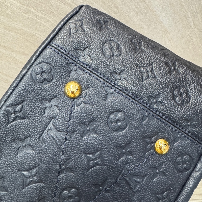 LV夜黑藍色牛皮壓紋 Artsy MM城市棍把包 M93448-14