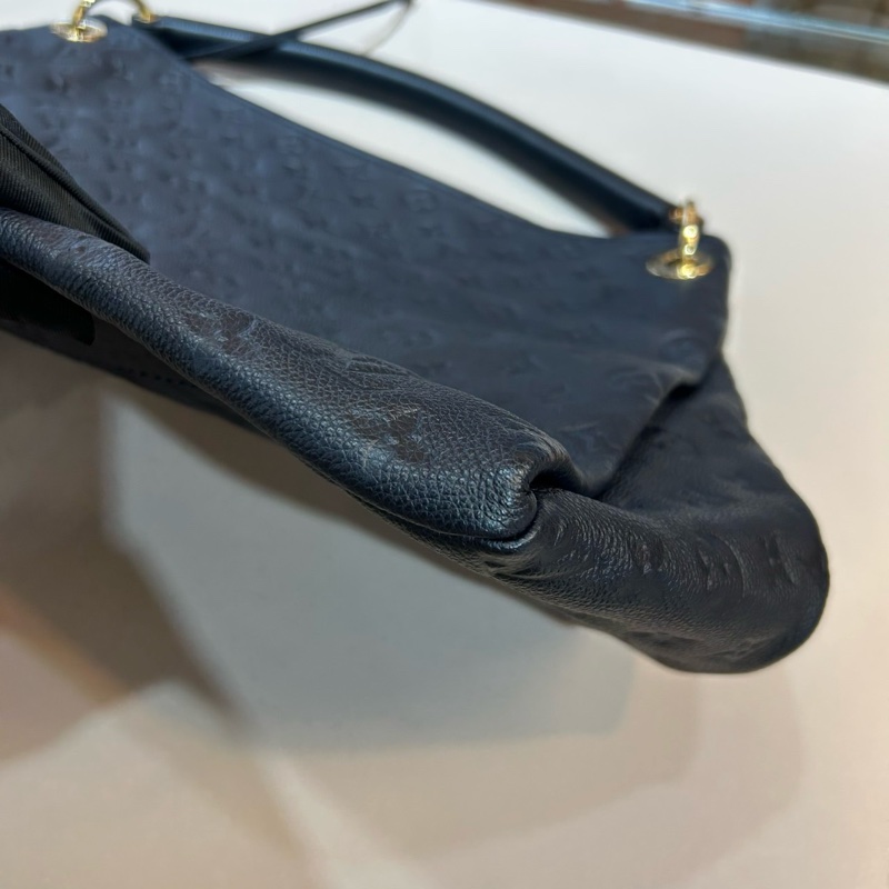 LV夜黑藍色牛皮壓紋 Artsy MM城市棍把包 M93448-11
