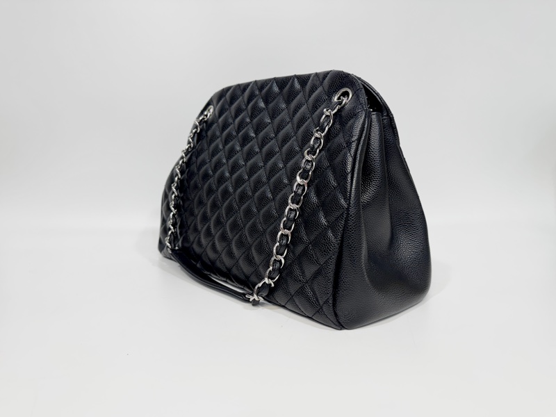 CHANEL黑銀牛皮保齡球包 A67642-1