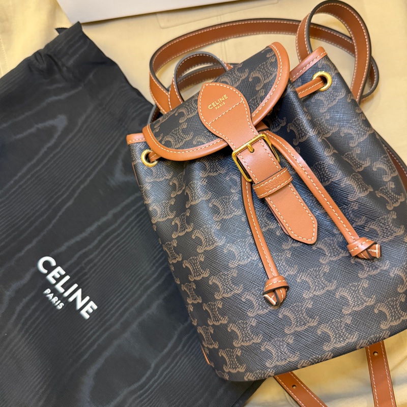 Celine TRIOMPHE帆布及小牛皮迷你型FOLCO背包-0