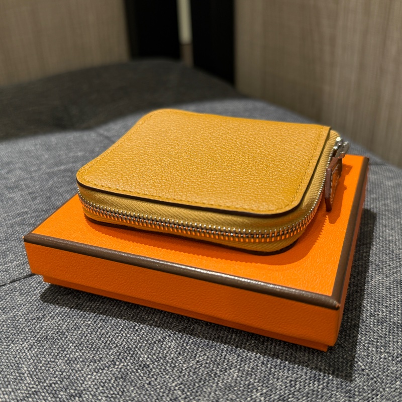 HERMES SILK IN 愛馬仕 駝色全皮方形絲巾拉鍊零錢包 B刻-2