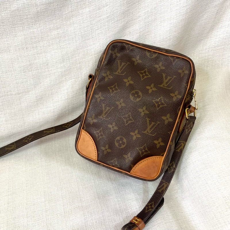 LV 老花雙層相機包-5