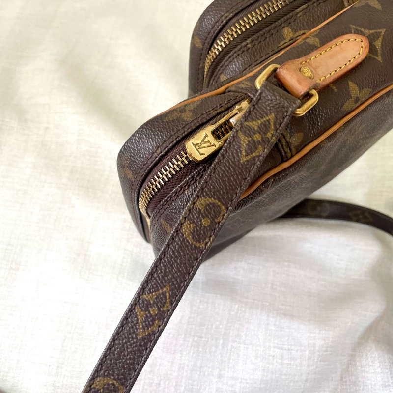 LV 老花雙層相機包-34