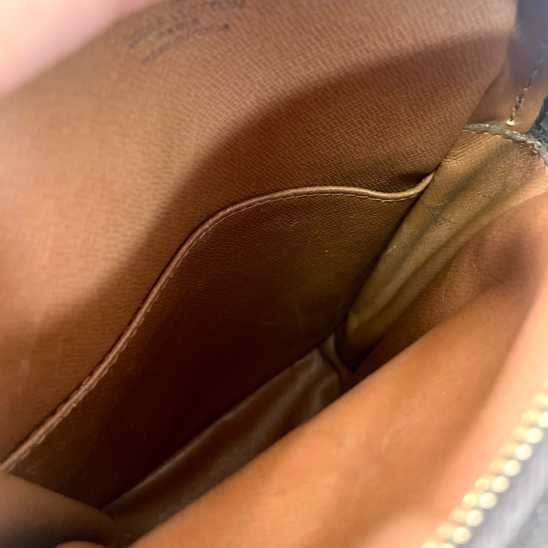 LV 老花雙層相機包-50