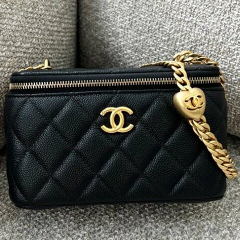 CHANEL 香奈兒 全新 愛心調節扣 23P 長盒子 化妝包 荔枝皮紋 黑色 金扣