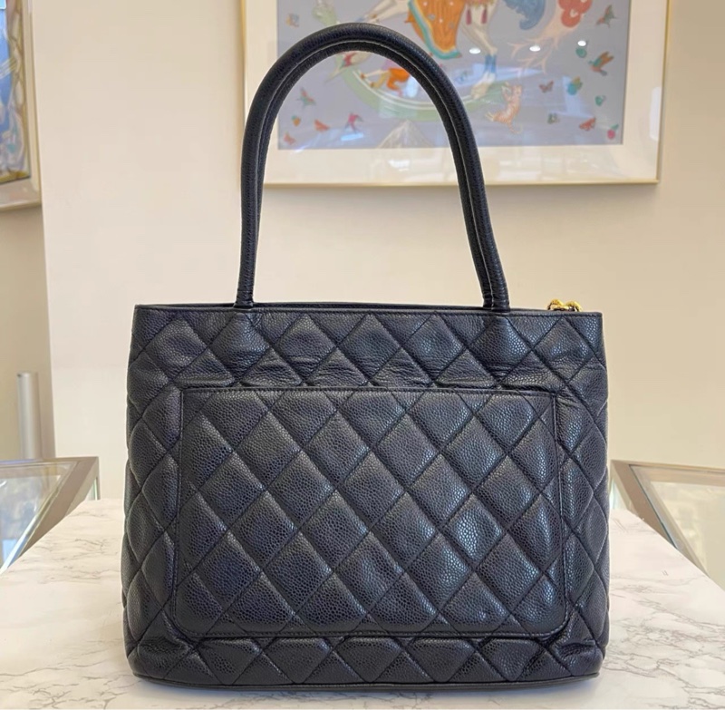 割愛價♥️CHANEL|香奈兒絕版金幣希爾頓🌕 95新vintage-1