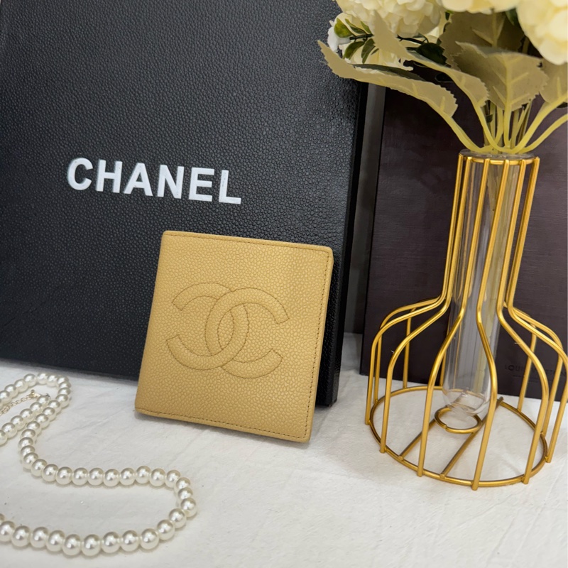 Chanel 奶茶色短夾-1