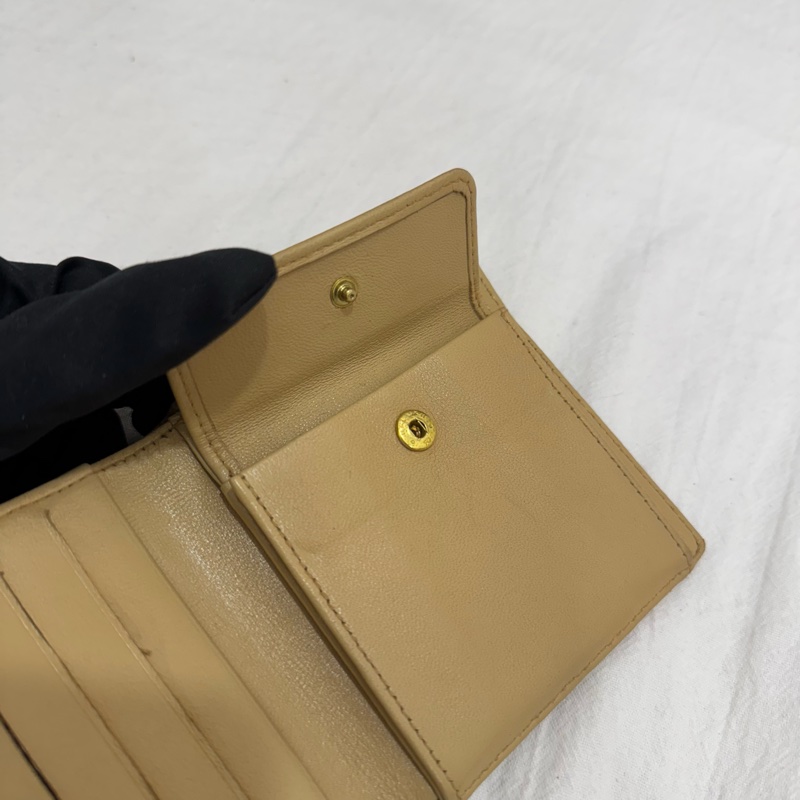 Chanel 奶茶色短夾-14