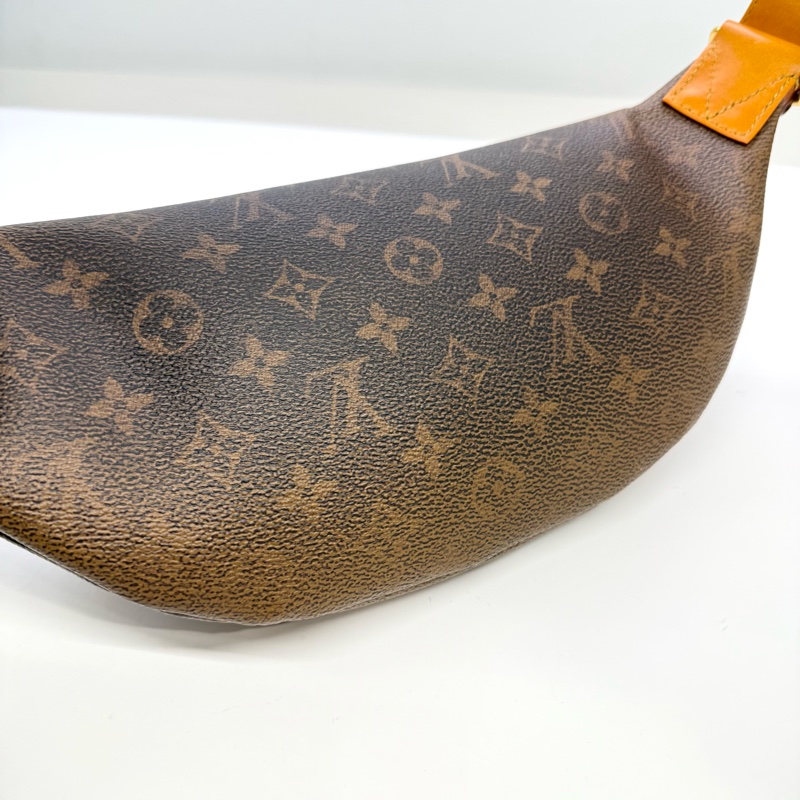 LOUIS VITTION Rush Bumbag 做舊老花紅圓牌胸口包 M11539-16
