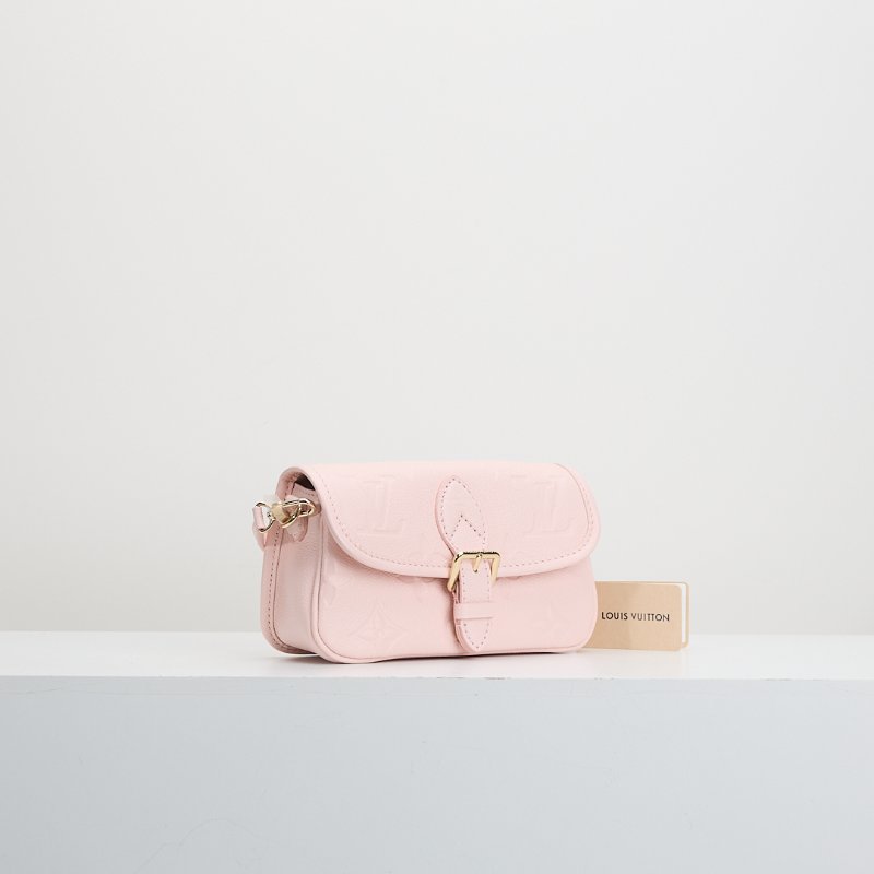 Lv nano diane 法棍包-1