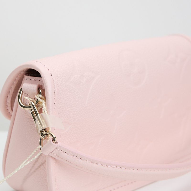 Lv nano diane 法棍包-8