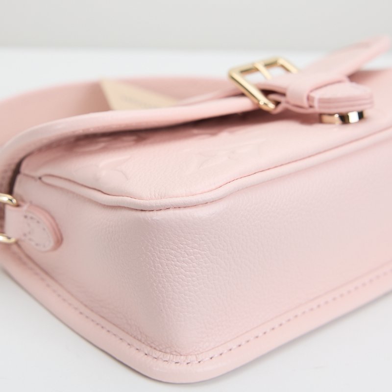 Lv nano diane 法棍包-11