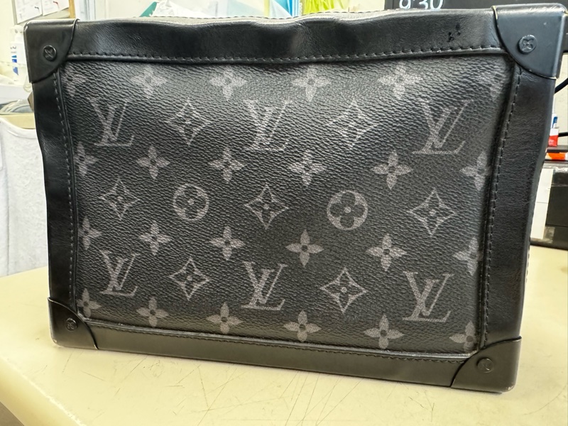 LV SOFT TRUNK BOX-11