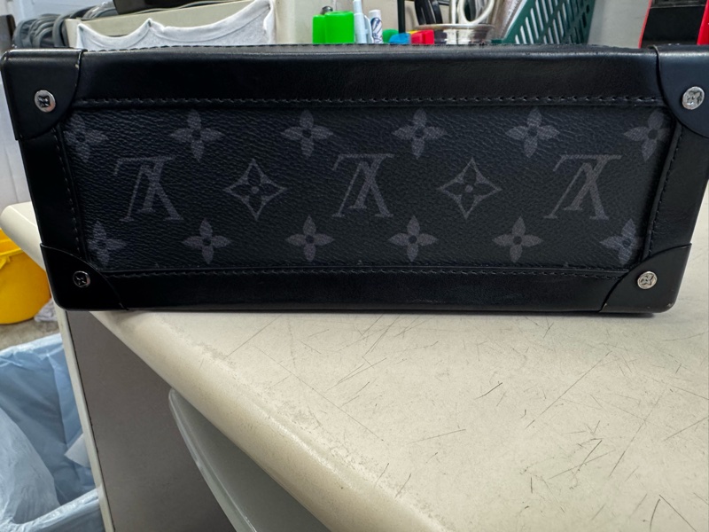 LV SOFT TRUNK BOX-14