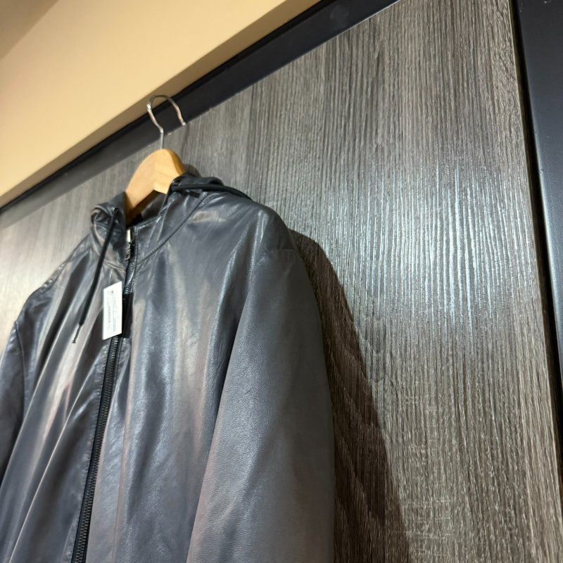 【美收精品】PRADA灰色防風外套 2-422-2