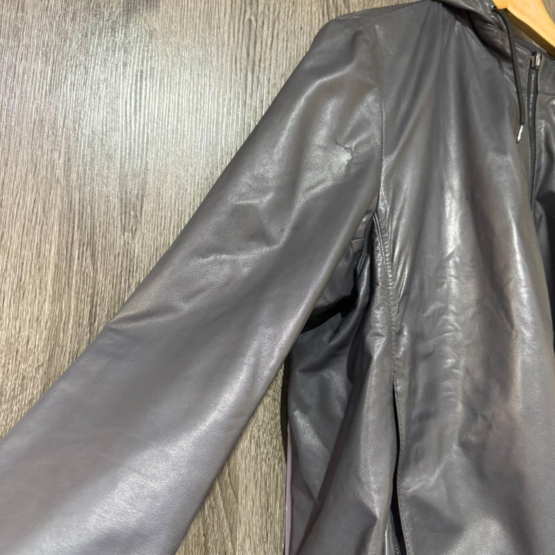 【美收精品】PRADA灰色防風外套 2-422-7
