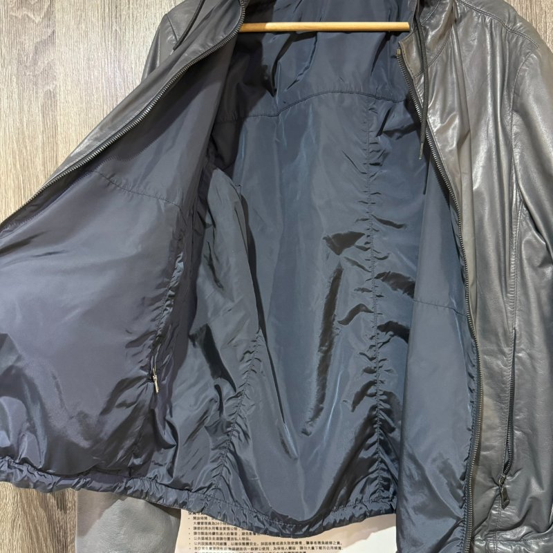 【美收精品】PRADA灰色防風外套 2-422-12