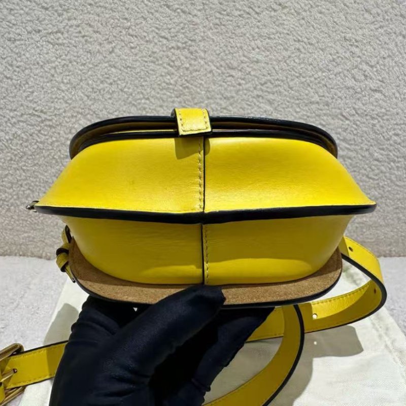 Loewe gate 腰包 檸檬黃 99新 配件塵袋-1