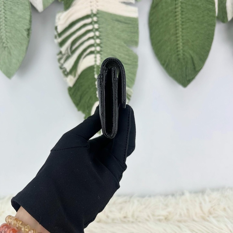 CHANEL 黑金荔枝牛皮卡片包-2