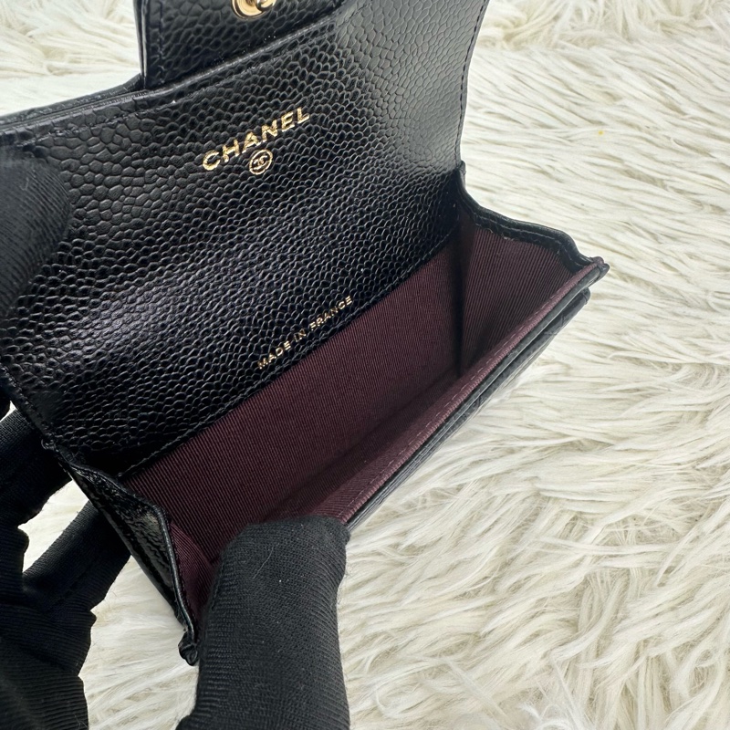 CHANEL 黑金荔枝牛皮卡片包-5