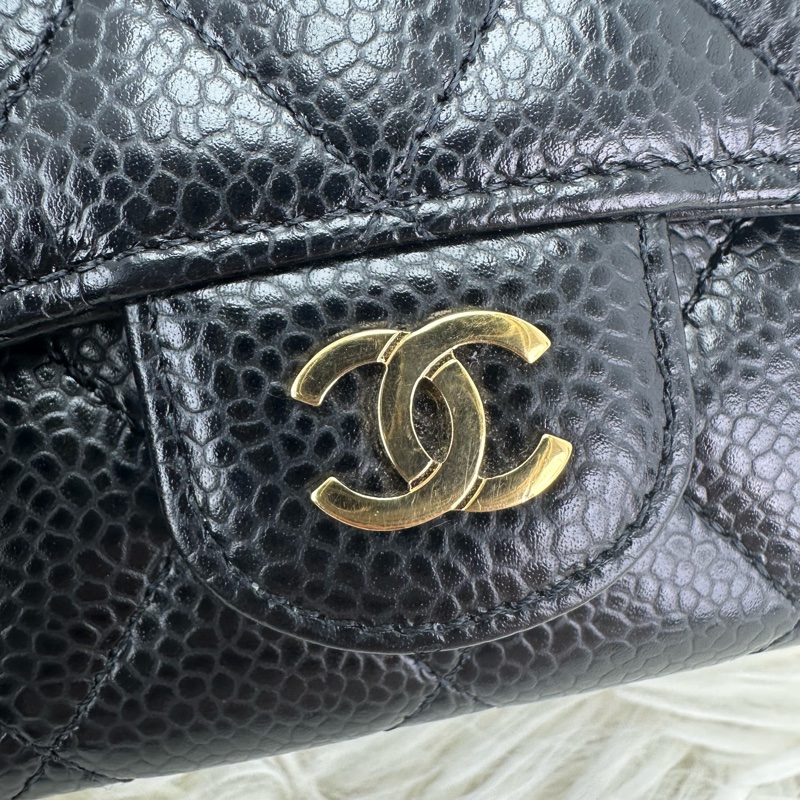 CHANEL 黑金荔枝牛皮卡片包-8