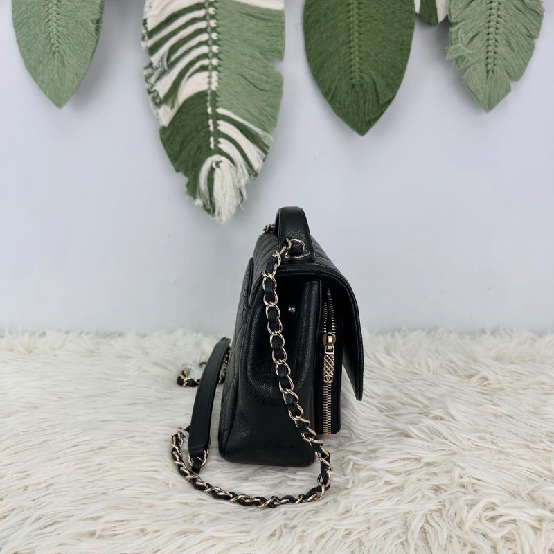 CHANEL Business Affinity 黑金荔枝牛皮郵差包 手提斜肩包-3