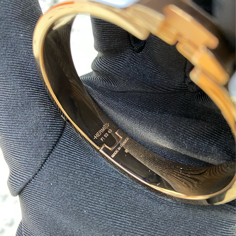 clic H珐琅白玫瑰金手镯-4
