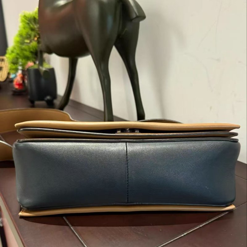 Celine Frame系列 豆腐包牛皮斜背包 棕黑經典拚色25*9*16cm 99新 配件塵袋-4