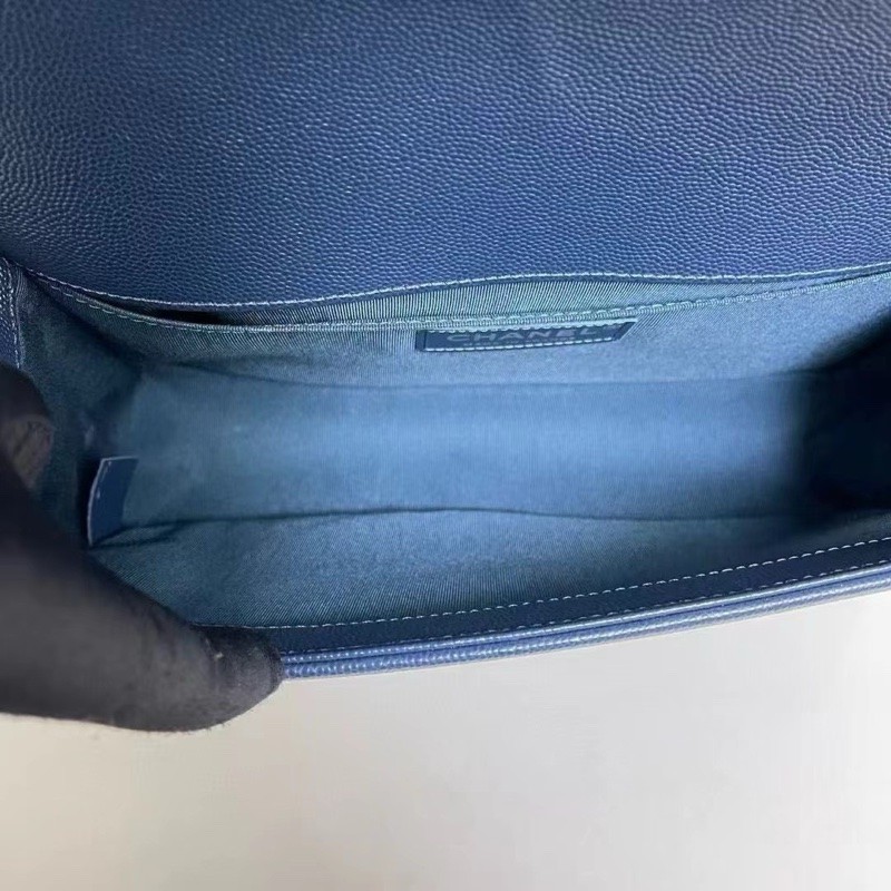 NOW BAGS｜【二手代購】Chanel leboy中號深藍色牛皮荔枝紋包 25開-7
