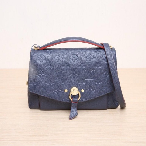 LOUIS VUITTON(路易威登) 墨藍色  2019 Blanche BB 郵差鏈條包