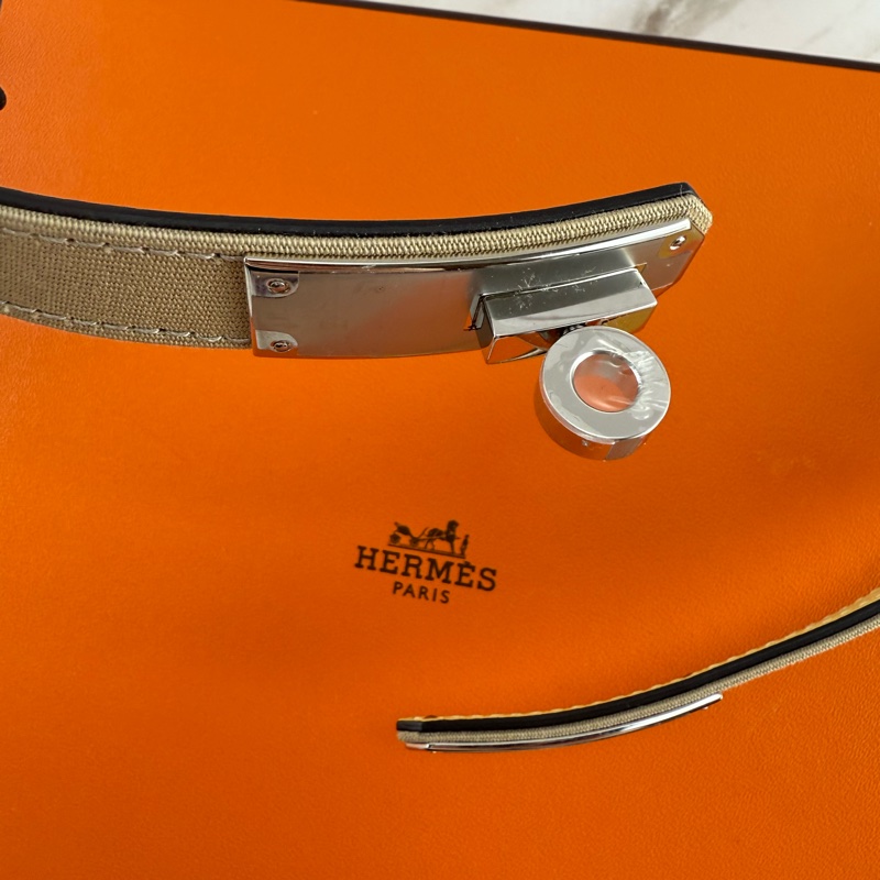 愛馬仕 Hermès Kelly 風衣布小雞黃 銀釦 皮帶 腰帶-3
