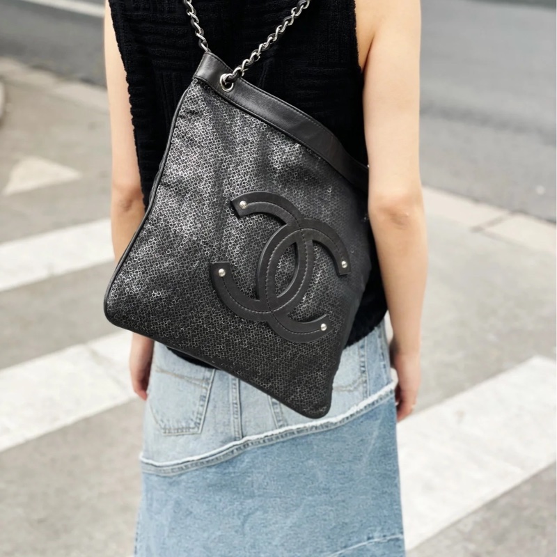 Chanel • 大Logo 亮片黑銀牛皮網格包-2