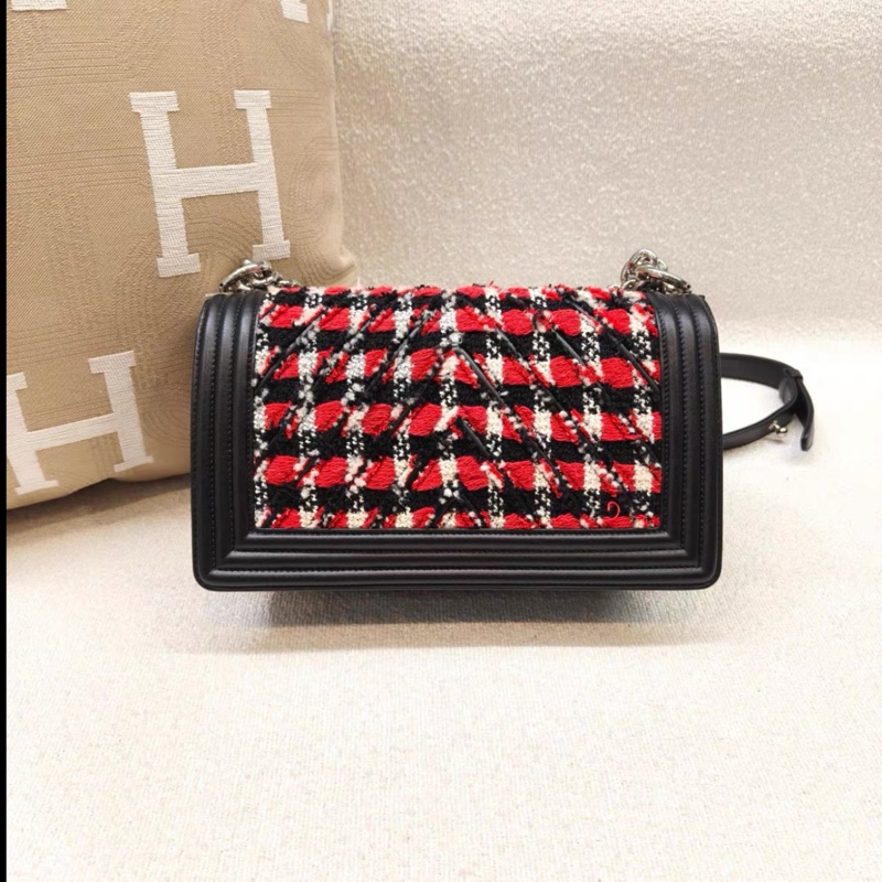Chanel • Le boy 25 黑白紅山形紋毛呢拼皮 中號-4